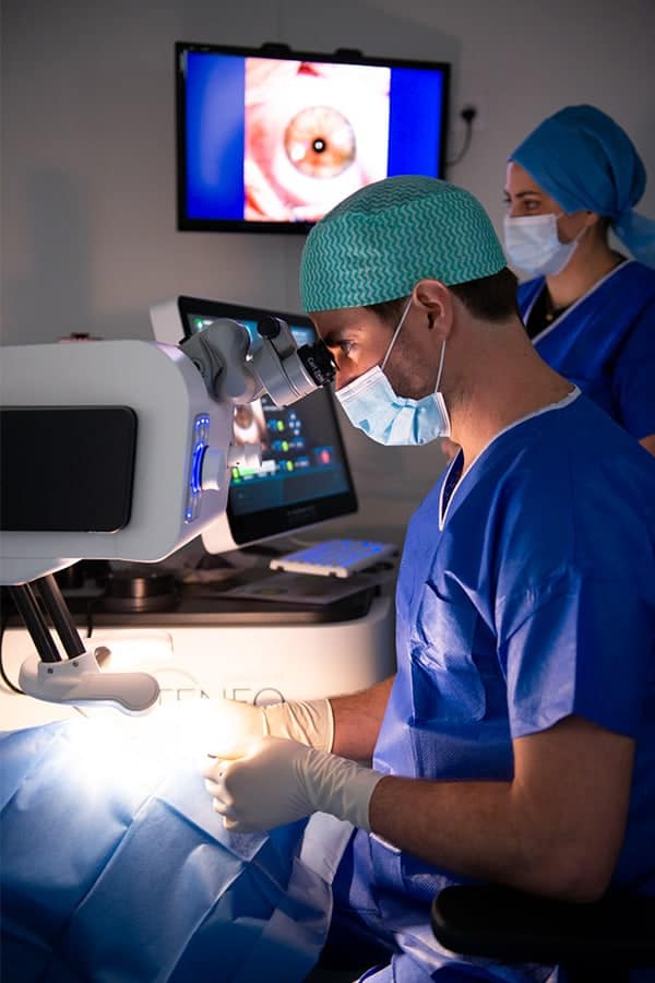 operation cataracte histoire ophtalmo specialiste chirurgie cataracte paris dr camille rambaud