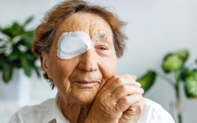 Opération de la cataracte : peut-on opérer les deux yeux en même temps ?