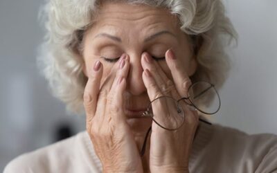 Voile sur l’œil après une opération de cataracte secondaire
