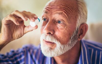 Comment mettre les gouttes prescrites après une opération de la cataracte ?