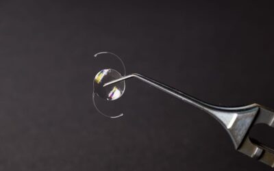 Quel implant utilise-t-on pour une opération de la cataracte ?